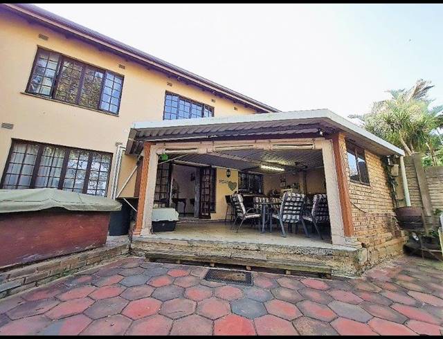 3 BEDROOM TOWNHOUSE SOLD IN THE WOLDS